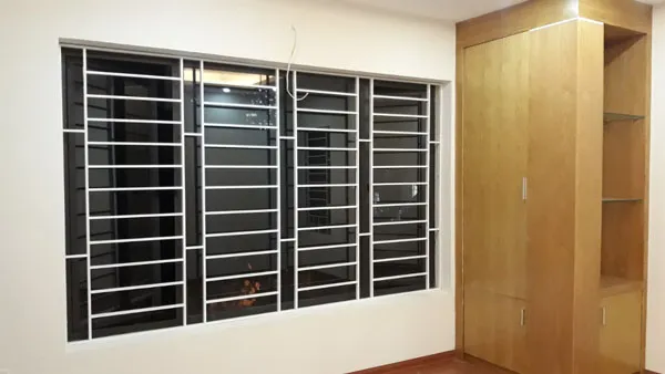 Khung bảo vệ cửa sổ sắt hộp biệt thự đẹp