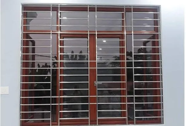 12.Khung cửa sổ inox dành cho sân vườn
