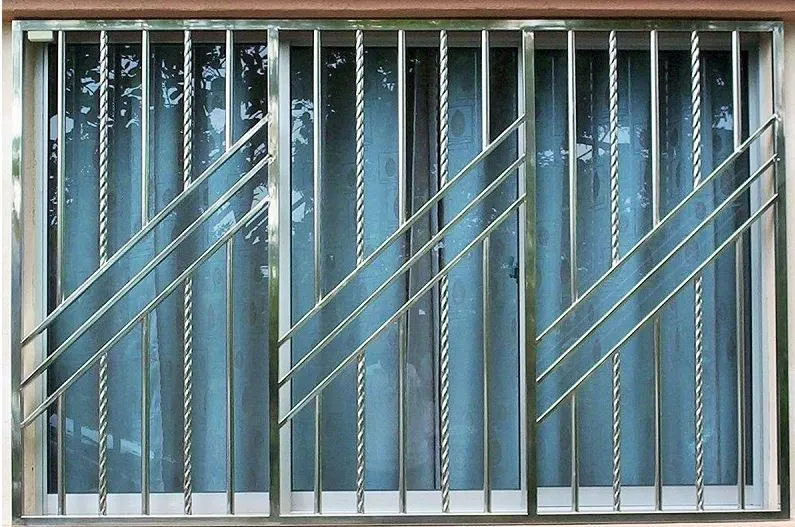 19.Khung cửa sổ inox được thiết kế tỉ mỉ