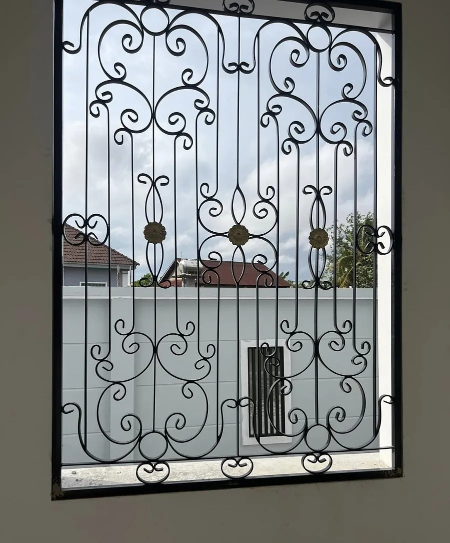 Khung cửa sổ sắt mỹ thuật nghệ thuật
