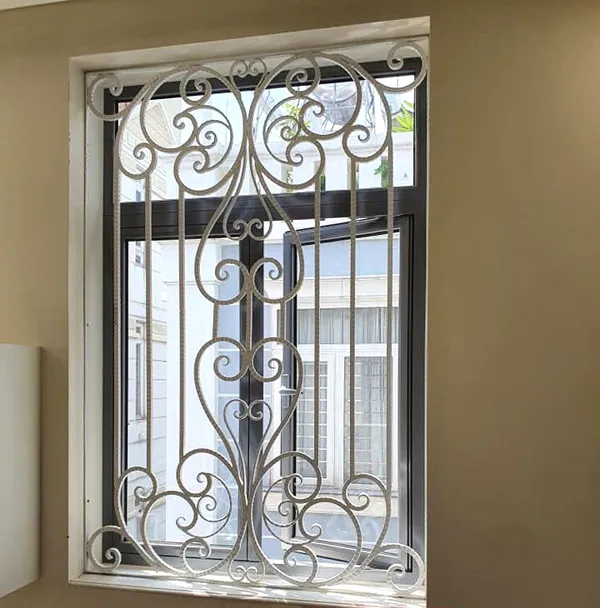 Mẫu khung bảo vệ cửa sổ uốn nghệ thuật đẹp
