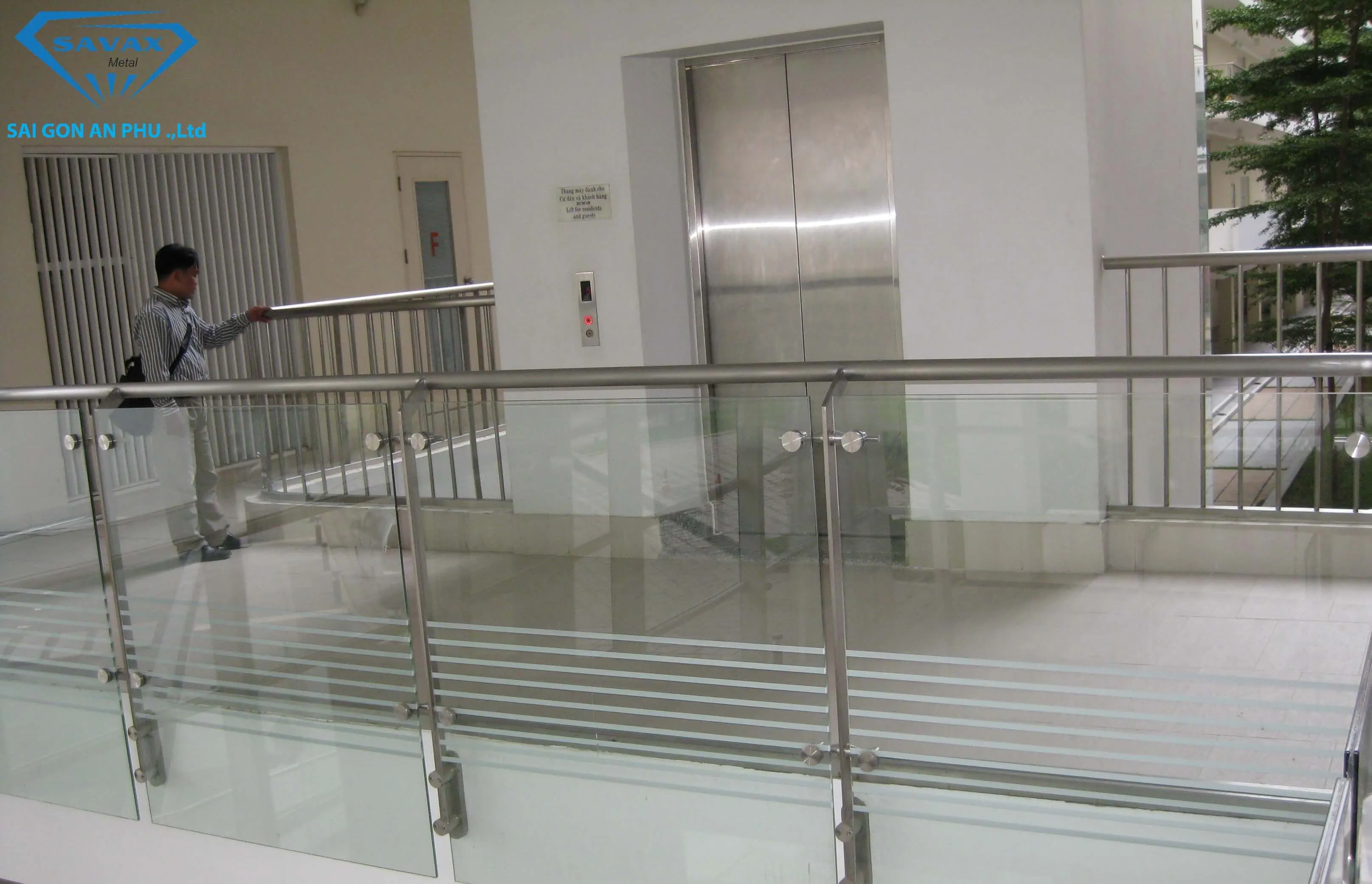 Lan can inox đơn giản