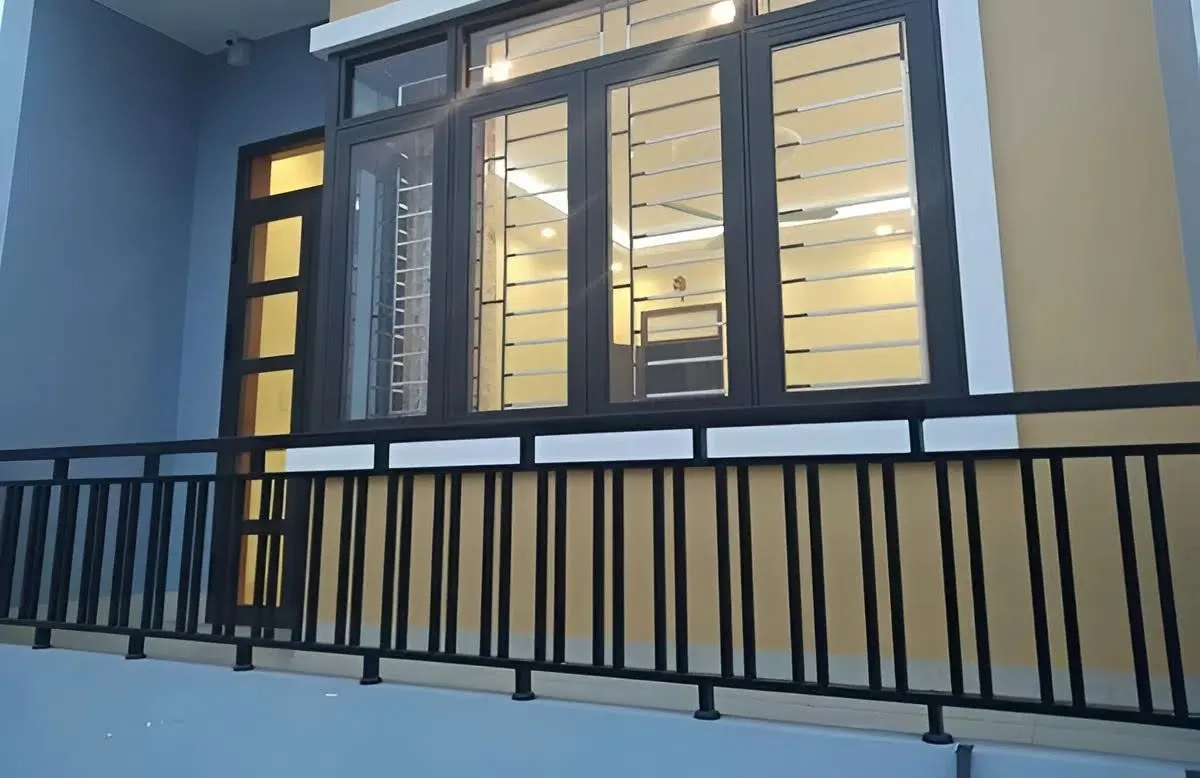 Kích thước lan can sắt hộp phù hợp