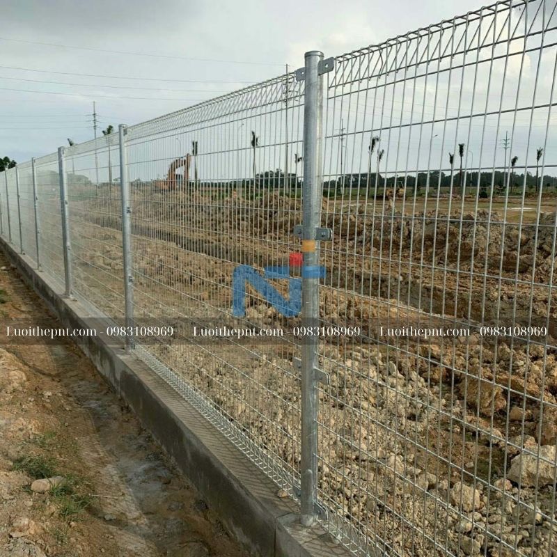 Hàng Rào Lưới Thép Hàn Mạ Kẽm: Tiêu Chuẩn Chất Lượng & Ứng Dụng Toàn Diện