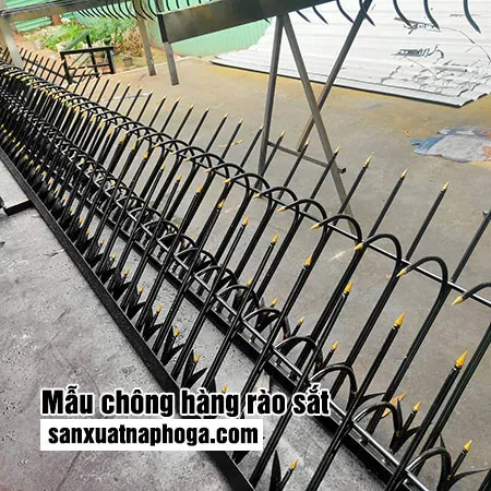 Mẫu chông hàng rào sắt chống trộm sắc nhọn, tăng cường bảo vệ