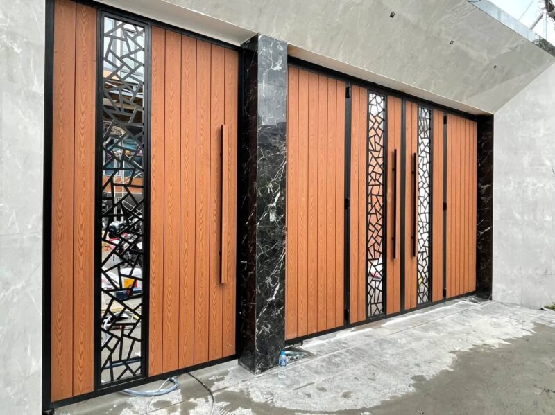 Mẫu Cửa Cổng Sắt 4 Cánh Đẹp: Hướng Dẫn Chi Tiết Lựa Chọn Và Thi Công