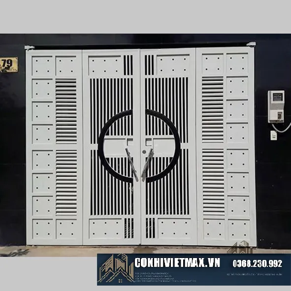 Mẫu cổng sắt 4 cánh sang trọng