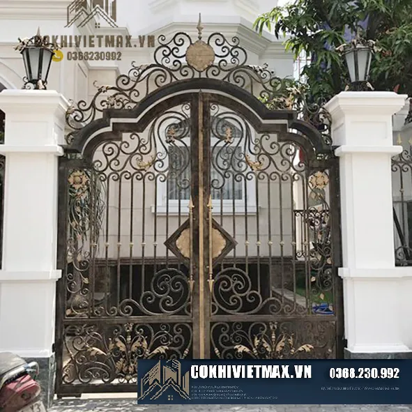 Mẫu cổng sắt đẹp hiện đại 6