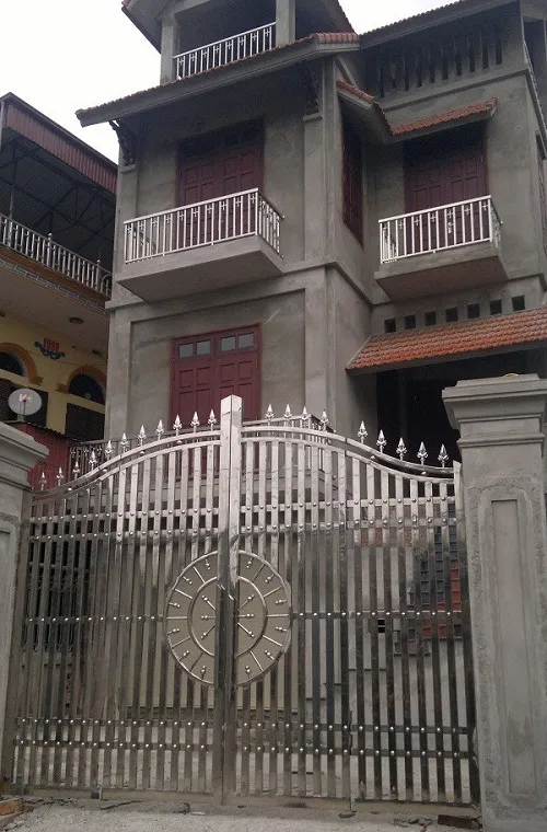 Mẫu cổng và lan can inox đẹp