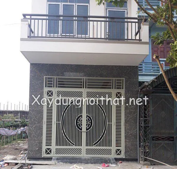 Mẫu cửa cổng sắt 2 cánh đẹp nhà phân lô
