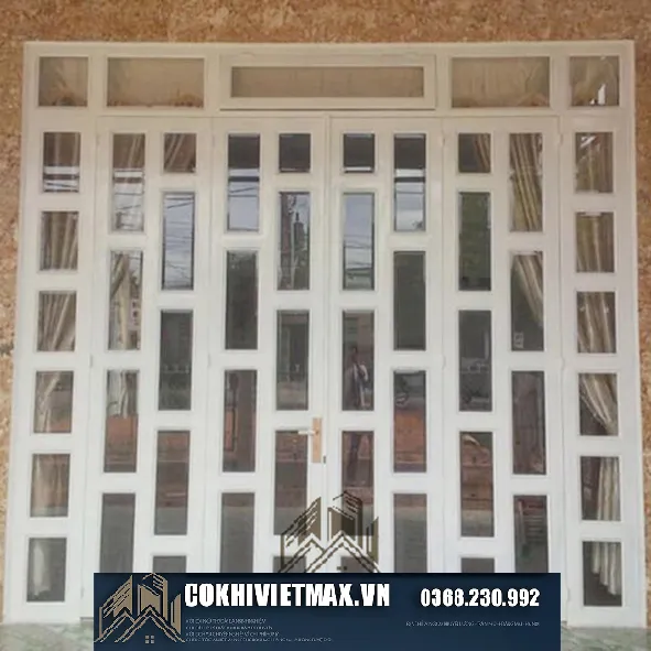 Mẫu cổng sắt đẹp cho nhà mặt tiền