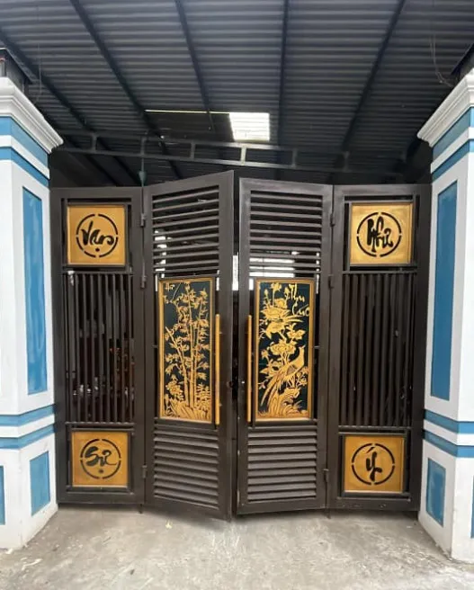 Mẫu cửa cổng sắt 4 cánh đẹp vạn sự như ý