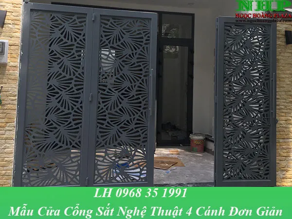 Mẫu cửa cổng sắt nghệ thuật được thiết kế đơn giản