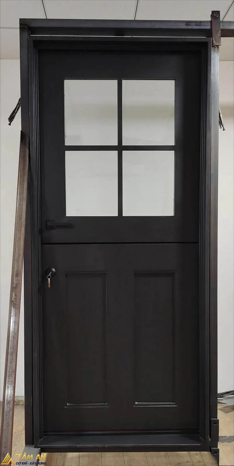 Thiết kế cửa sắt 1 cánh đơn giản cho phòng trọ