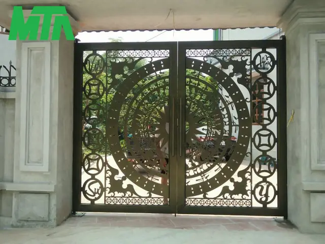 Khám Phá Các Mẫu Cửa Cổng Sắt CNC Đẹp: Đỉnh Cao Nghệ Thuật và Công Nghệ
