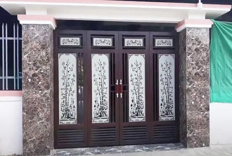 Mẫu cửa sắt gấp 4 cánh (15)