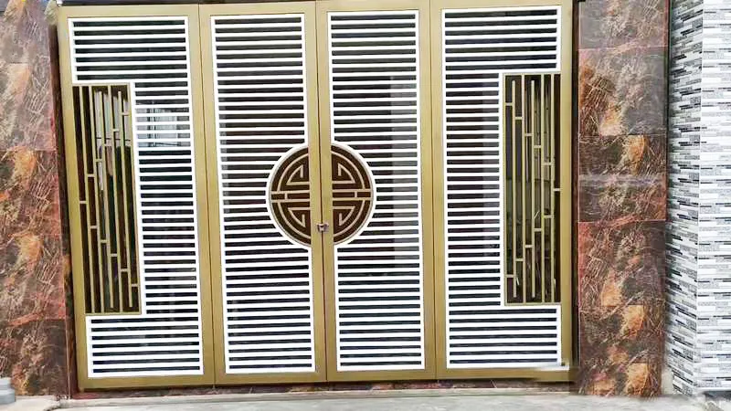 Mẫu cửa sắt gấp 4 cánh (9)