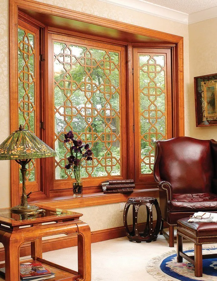 Song cửa sổ sắt mỹ thuật với hoa văn tinh tế