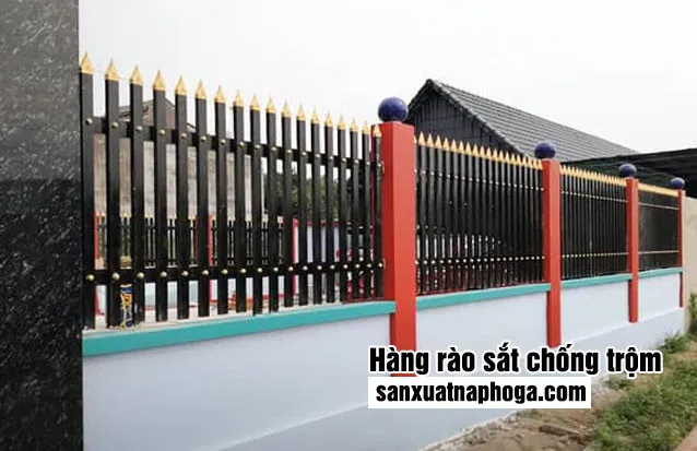 Mẫu hàng rào sắt chống trộm đẹp cho biệt thự