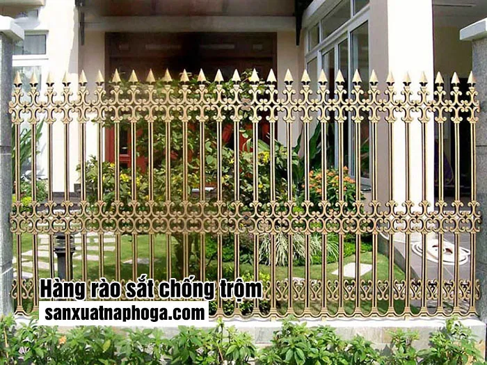 Mẫu hàng rào sắt chống trộm đẹp, hoa văn tinh xảo