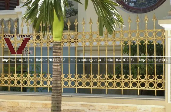 Mẫu hàng rào sắt mỹ thuật đơn giản 3