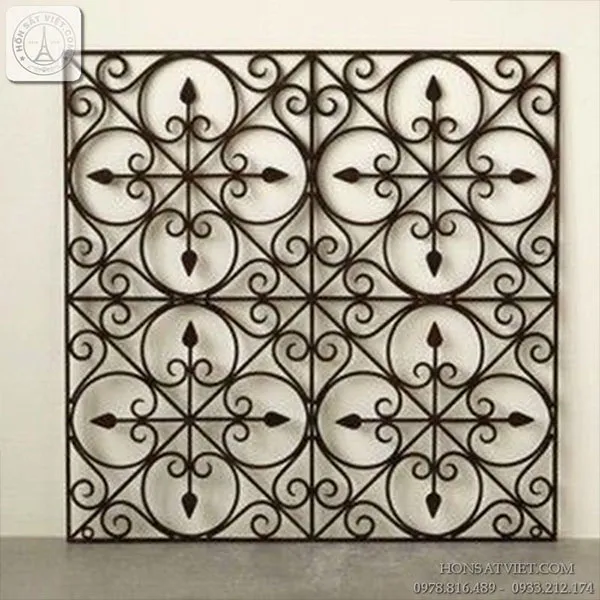 Với nhiều họa tiết trang trí hoa sắt cửa sổ