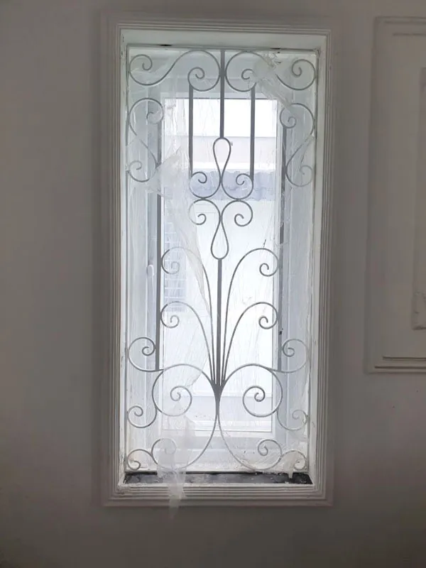 Mẫu khung sắt cửa sổ sơn tĩnh điện màu trắng sứ