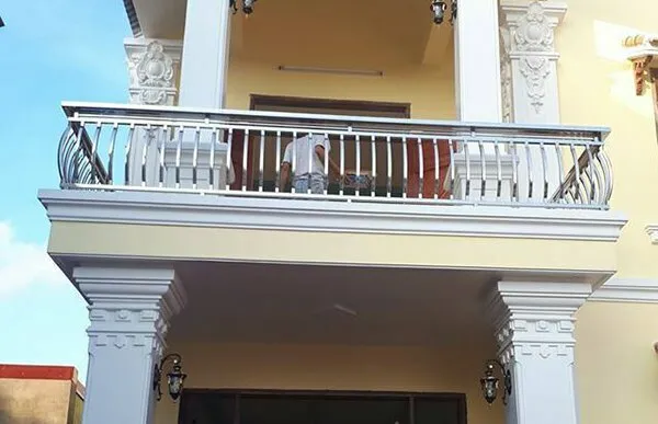 mau lan can inox ban cong 29