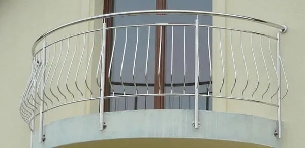 mau lan can inox dep moi nhat 18