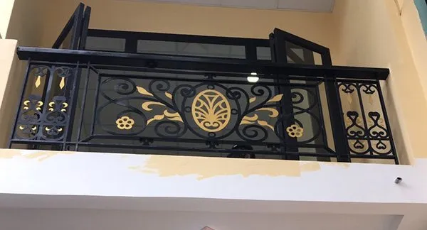 Mẫu lan can sắt ban công tạo điểm nhấn cho kiến trúc