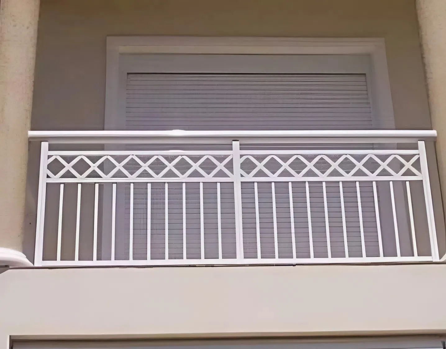 Mẫu lan can sắt hộp phổ biến