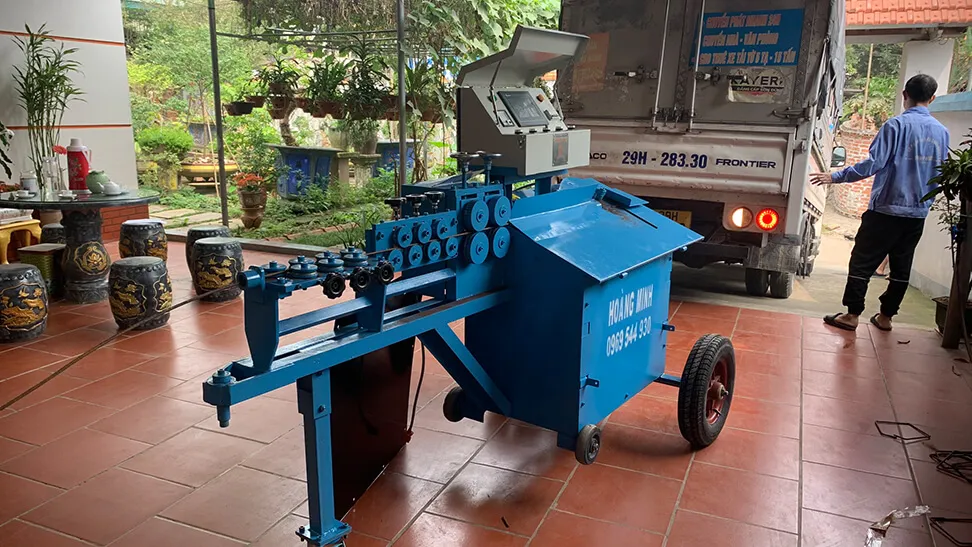 Máy bẻ sắt mini