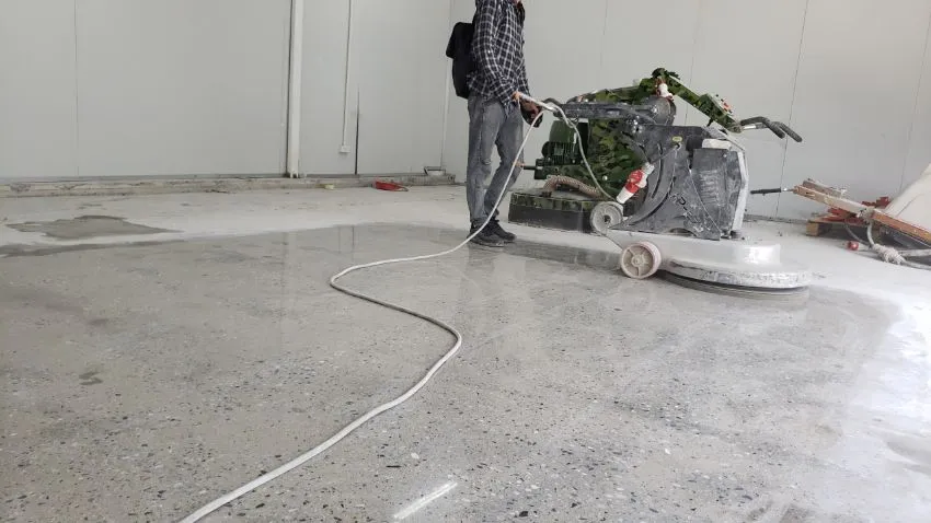 Quy trình mài sàn bê tông bằng máy công nghiệp