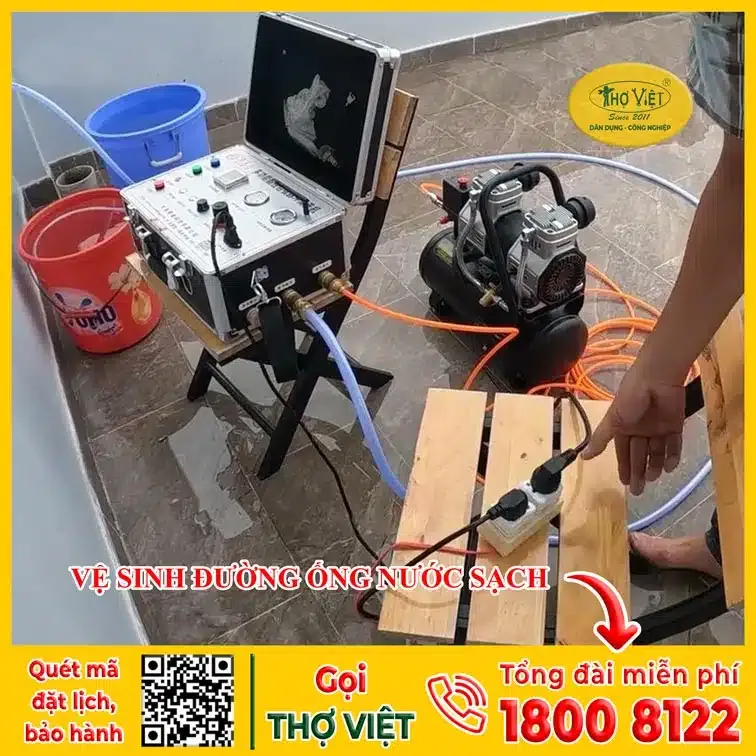 Sử dụng máy sục rửa đường ống nước