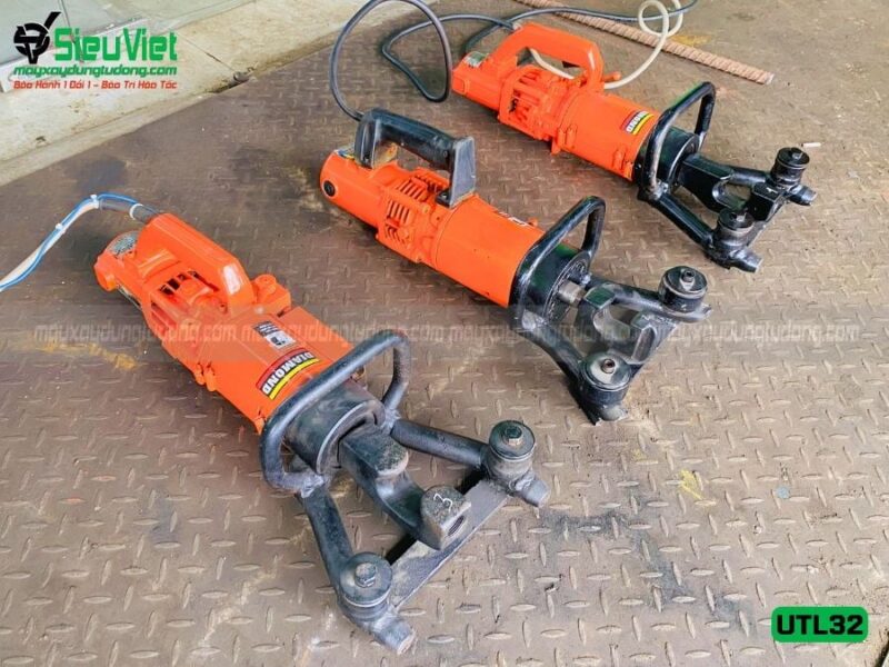 Máy Uốn Sắt Thủy Lực Cầm Tay: Công Cụ Đắc Lực Cho Công Trình Lớn