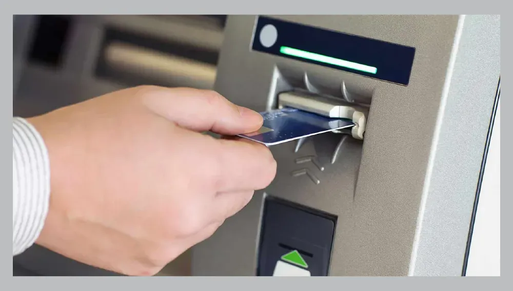 Máy ATM đầu tiên và người cha đẻ Đỗ Đức Cường, một trong những phát minh của người việt vĩ đại nhất.