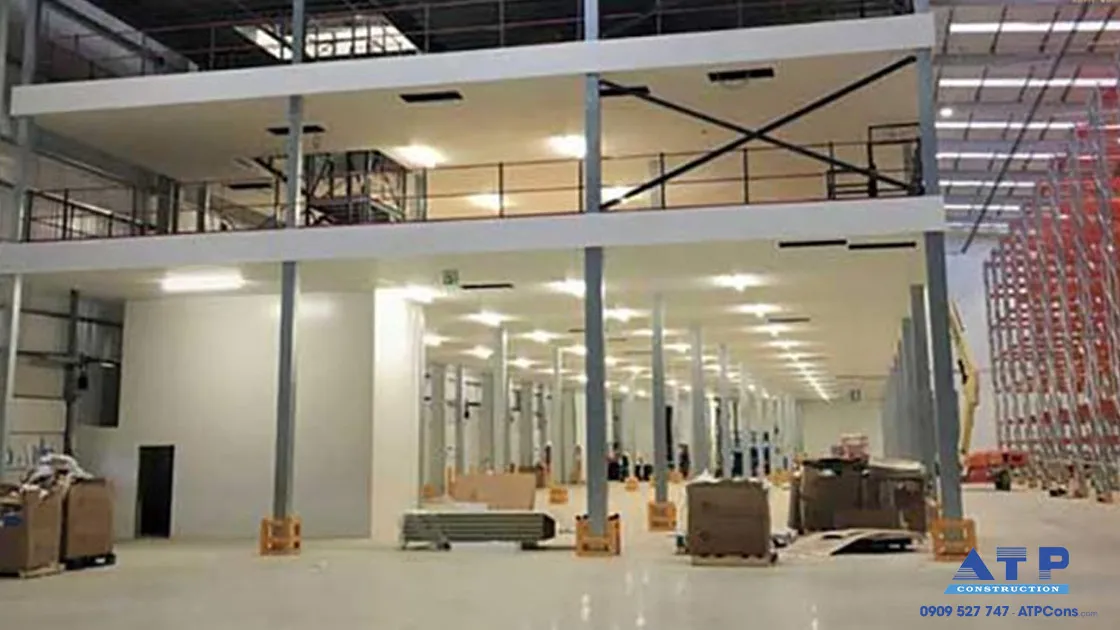 Nhà khung thép kết hợp văn phòng và kho bãi