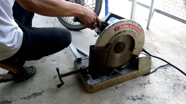 Cảnh báo an toàn về điện khi sử dụng máy cắt sắt cũ