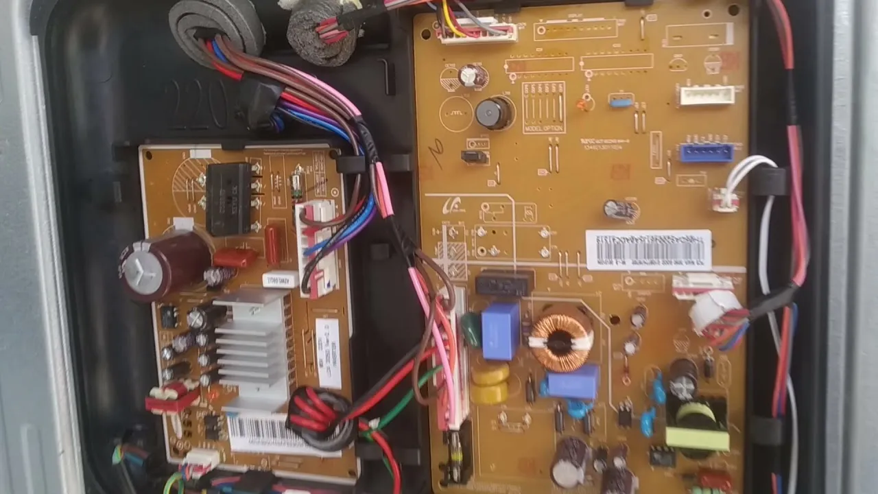 Bo mạch tủ lạnh Samsung bị lỗi