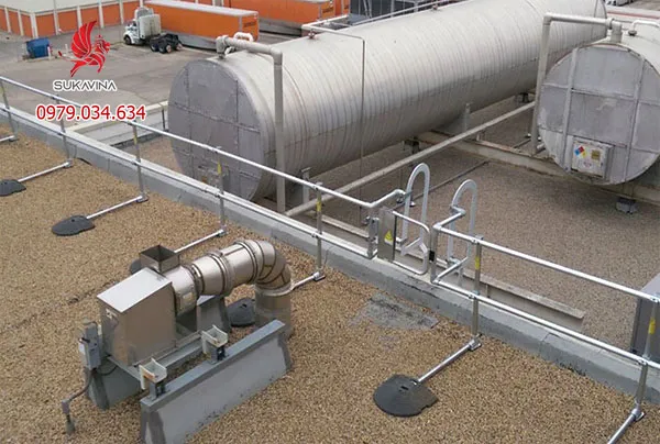 Ống thép bọc nhựa dùng làm hàng rào chắn