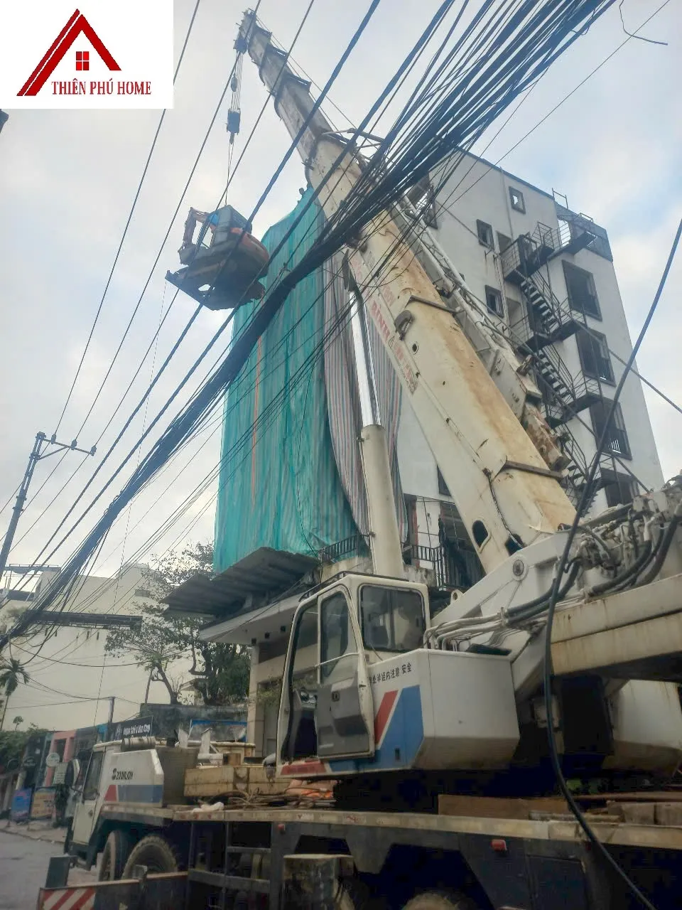 Dịch vụ phá dỡ công trình cao tầng tại Đà Nẵng