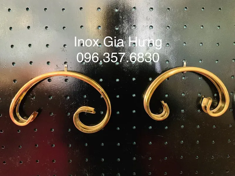 Phụ kiện hoa văn inox - Hoa chữ C