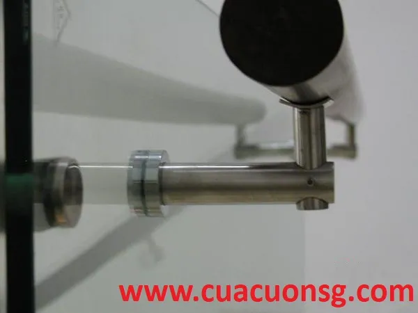 Phụ kiện lan can kính ban công