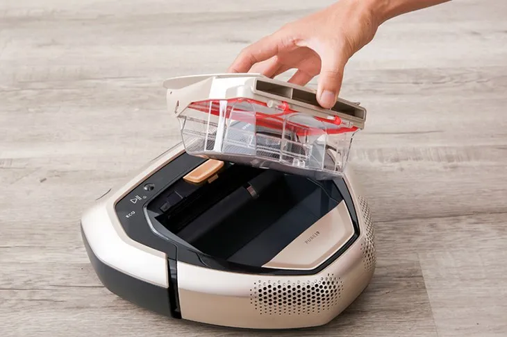 Dung tích hộp chứa bụi càng lớn càng đựng được số lượng bụi nhiều hơn, tiết kiệm thời gian vệ sinh thiết bị