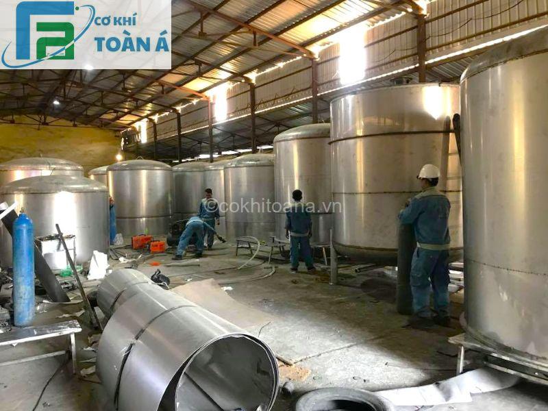 Bồn Nước Inox Công Nghiệp: Giải Pháp Lưu Trữ Nước Bền Vững Cho Doanh Nghiệp