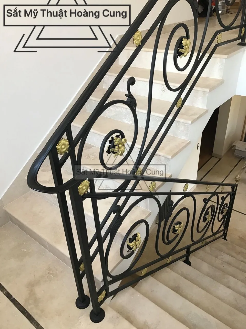 Mẫu cầu thang sắt nghệ thuật đẹp nhất CT05