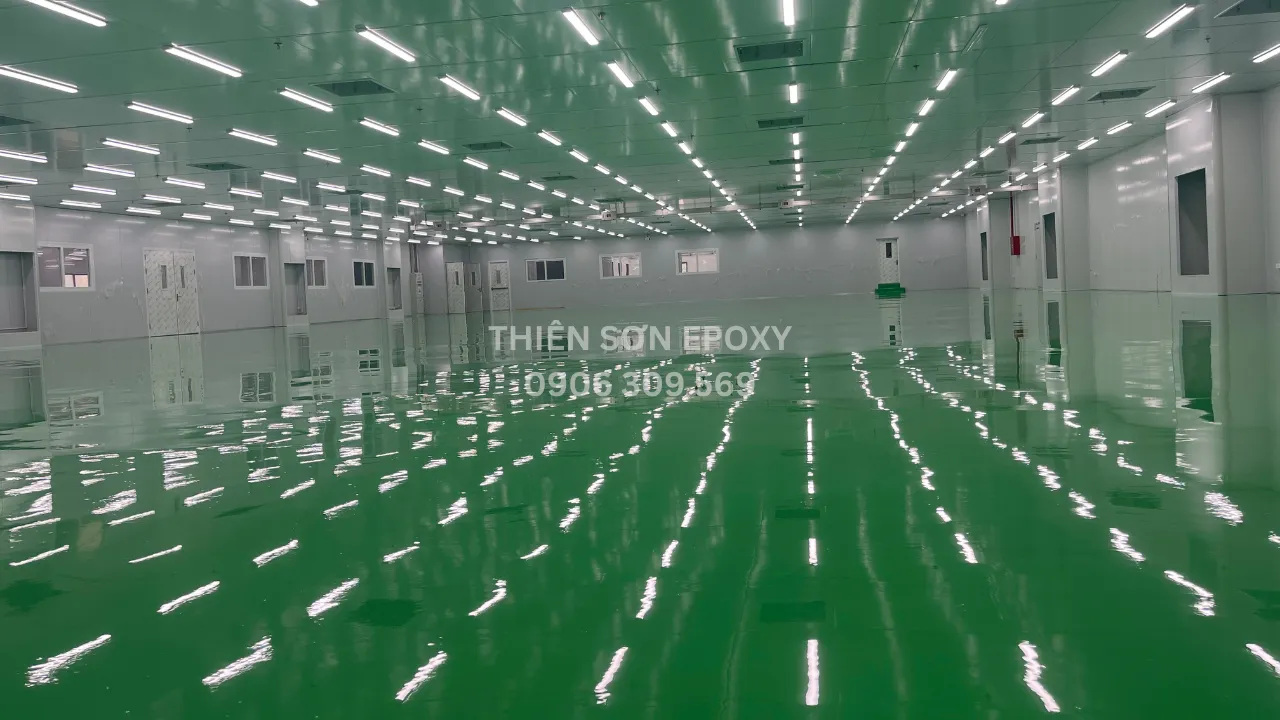 Sàn nhà xưởng sử dụng sơn epoxy tự san phẳng