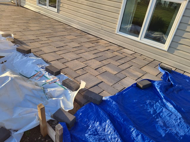 Gạch Lát Vỉa Hè: Lựa Chọn Tối Ưu Cho Công Trình Đô Thị Hiện Đại