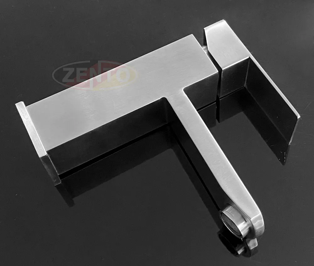 Vòi lavabo SUS3324-EC kết hợp hài hòa với chậu rửa hiện đại