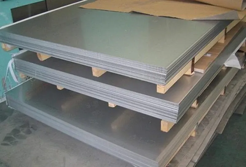 Bảng tổng hợp các đặc điểm của tấm inox 304 dày 2mm